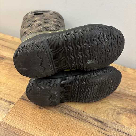 Bogs Classic Creepy Crawl Insulated Waterproof Winter Snow Boots Little Kids - Picture 8 of 10